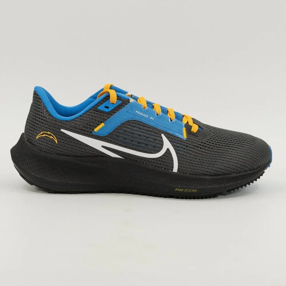 Nike Air Zoom Pegasus 40 Los Angeles Chargers DZ5948-001 size 6.5 Men / 8 Women